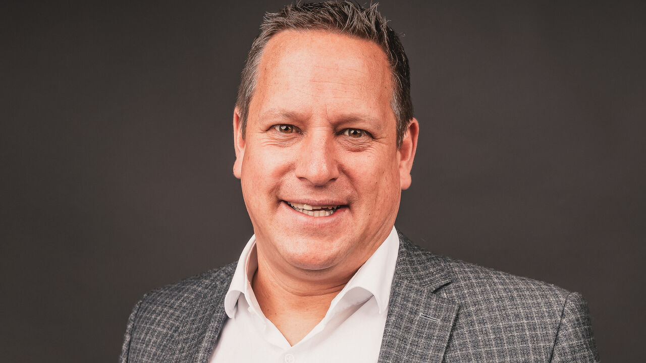 Carsten Finke has more than 25 years of experience in the automation industry. As Managing Director, he drives sales and strategy forward with sound technical and commercial expertise. - © INspares